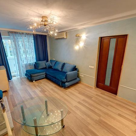 Apartamenty Na Dragomirova 10A 基輔 外观 照片