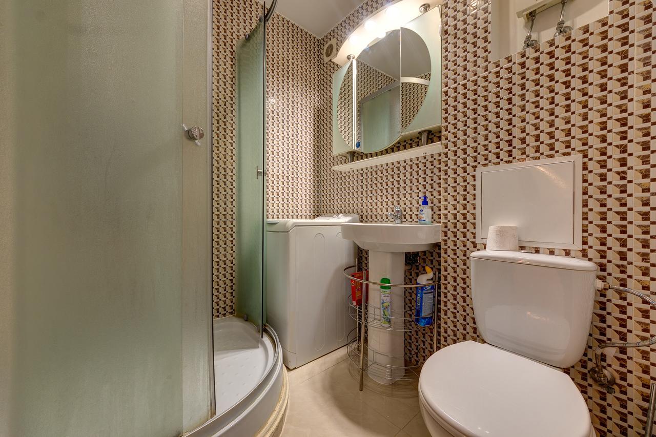 Apartamenty Na Dragomirova 10A 基輔 外观 照片