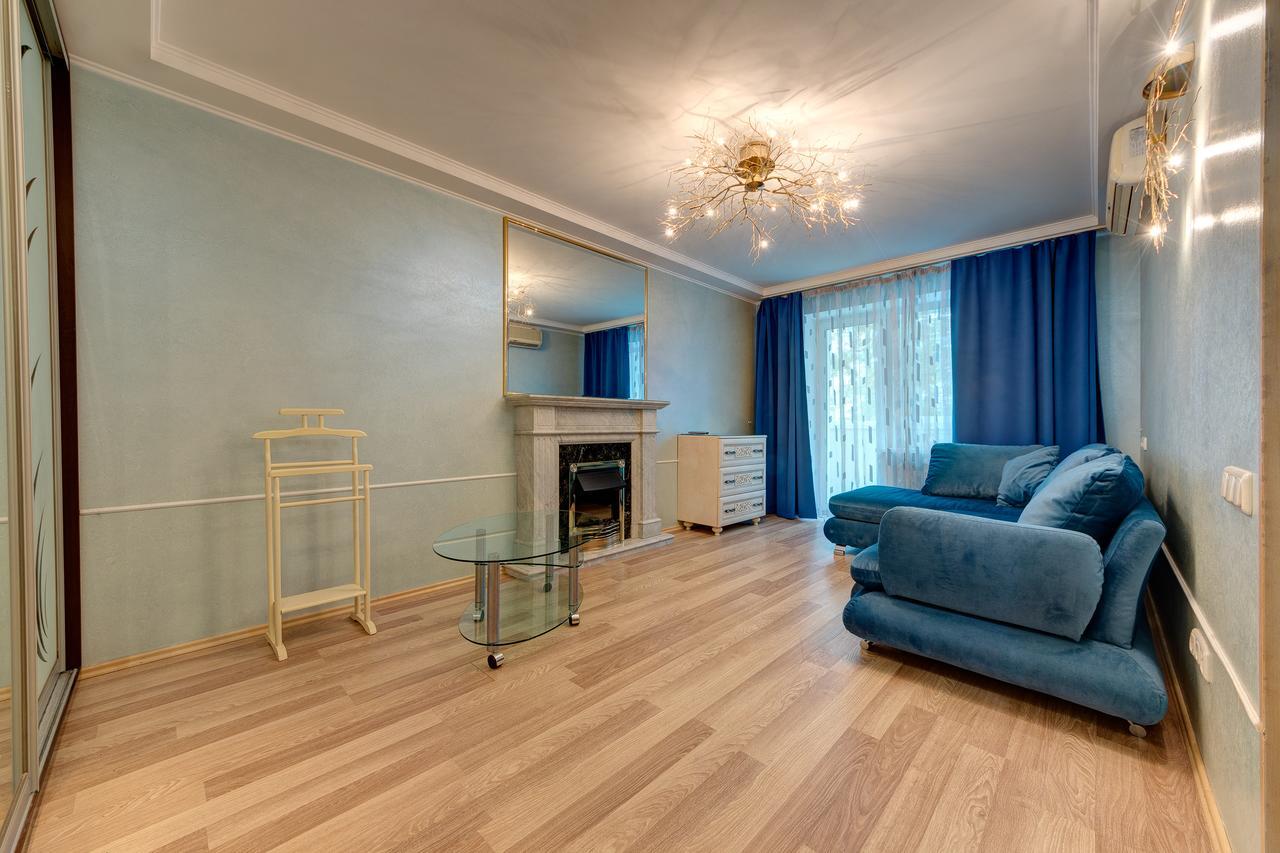 Apartamenty Na Dragomirova 10A 基輔 外观 照片